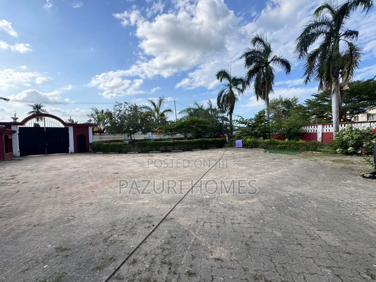 4bdrm Bungalow in Rainbow, Mbezi for rent