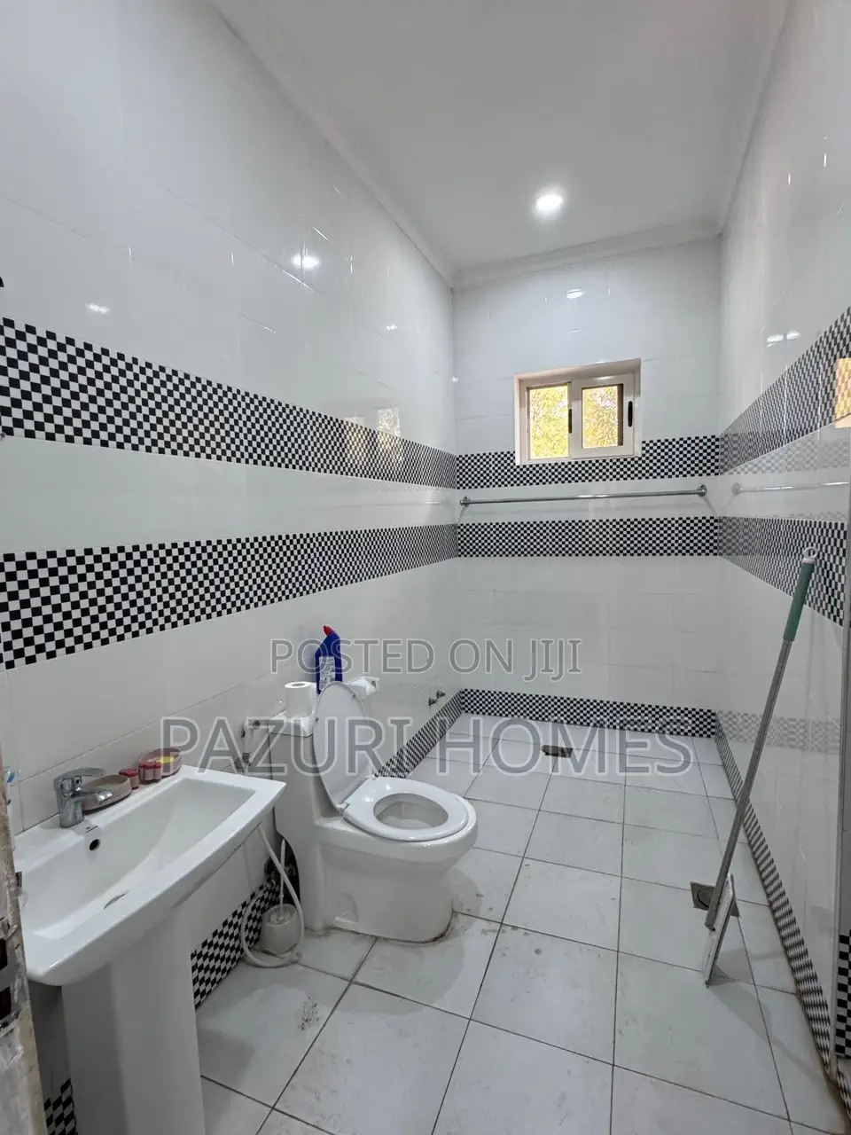 4bdrm Bungalow in Rainbow, Mbezi for rent