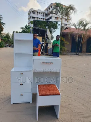 Dressing Table Classic Mpya