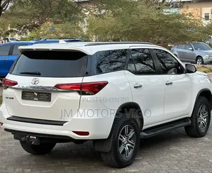 Toyota Fortuner 2018 Pearl