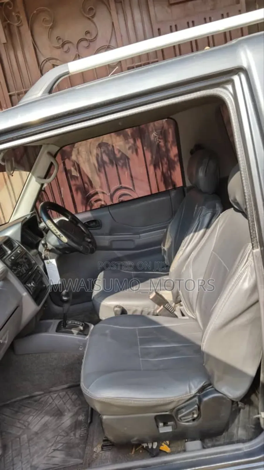 Mitsubishi Pajero 2000 Gray