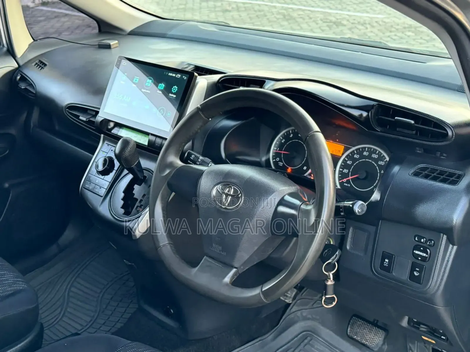Toyota Wish 2010 Silver