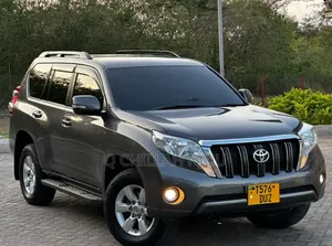 Toyota Land Cruiser Prado 2016 Gray