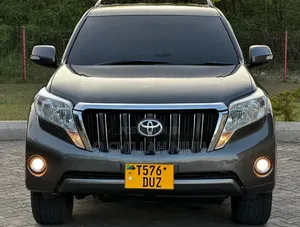 Toyota Land Cruiser Prado 2016 Gray