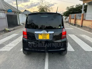 Toyota Ractis 2006 Black