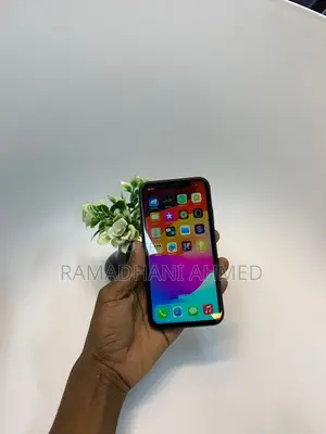 Apple iPhone XR 64 GB Black