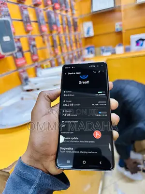 Photo - Samsung Galaxy S10 Plus 1 TB Black
