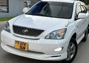 Toyota Harrier 2004 White