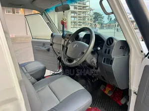 Toyota Land Cruiser 2015 White