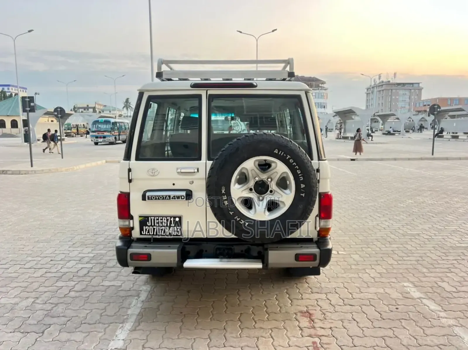Toyota Land Cruiser 2015 White