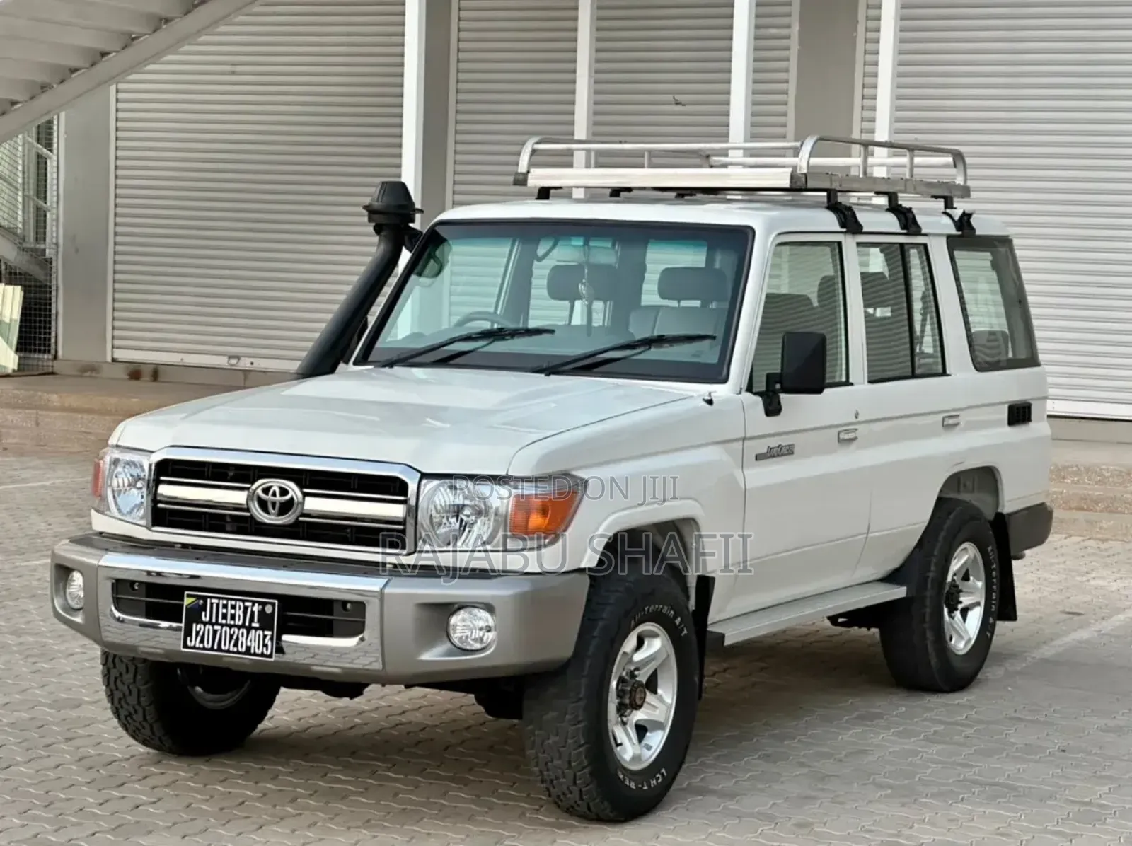 Toyota Land Cruiser 2015 White
