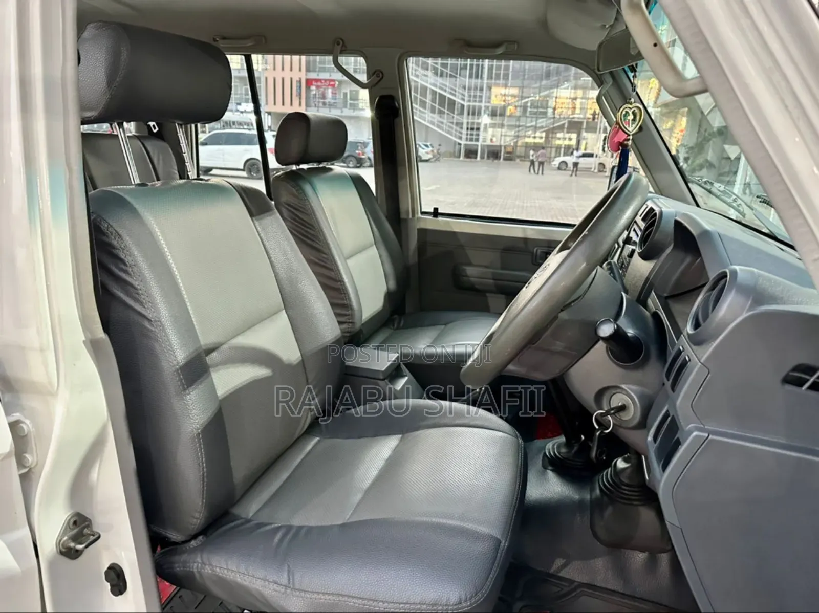 Toyota Land Cruiser 2015 White