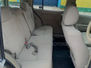 Toyota Raum 2003 Silver