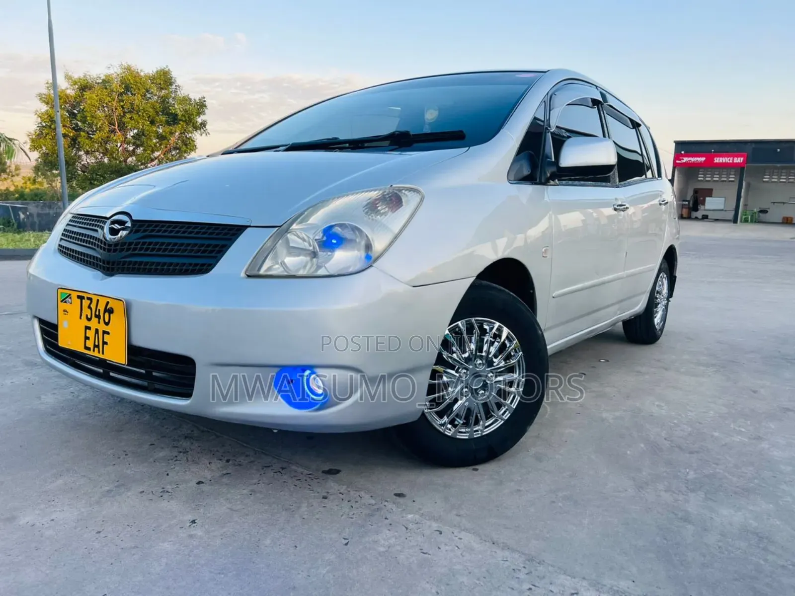 Toyota Corolla Spacio 2000 Silver