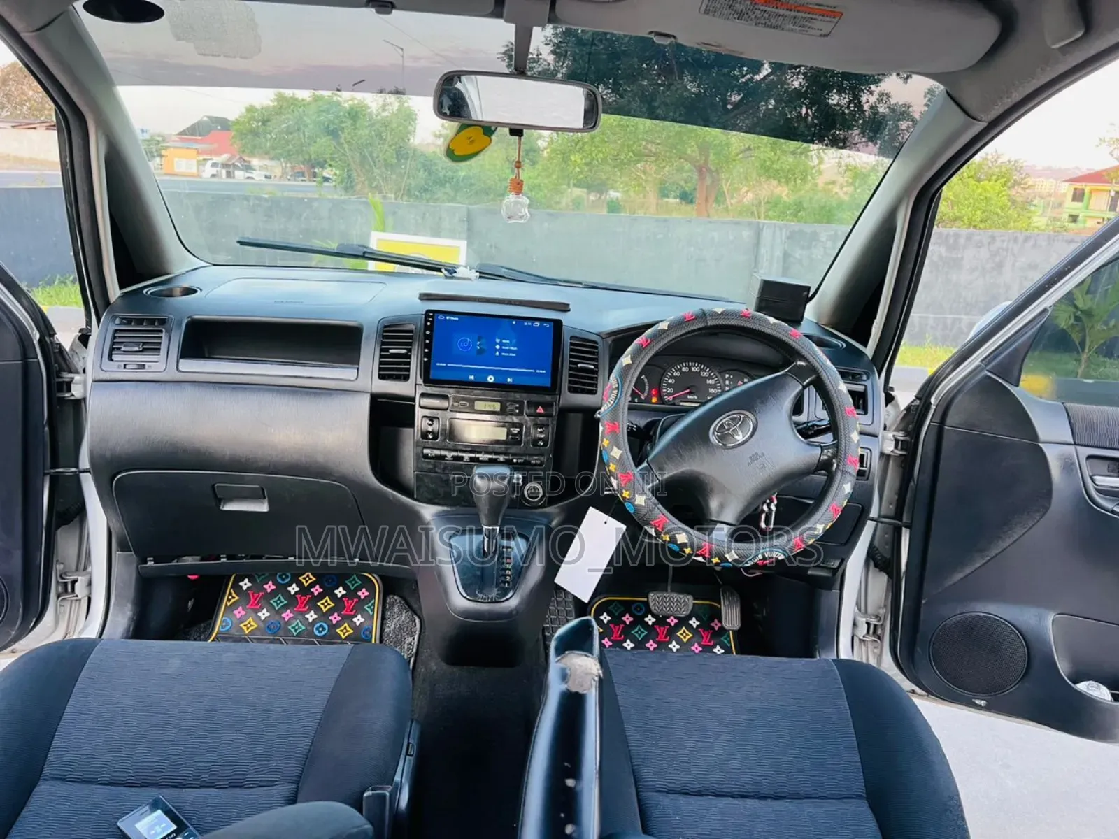 Toyota Corolla Spacio 2000 Silver