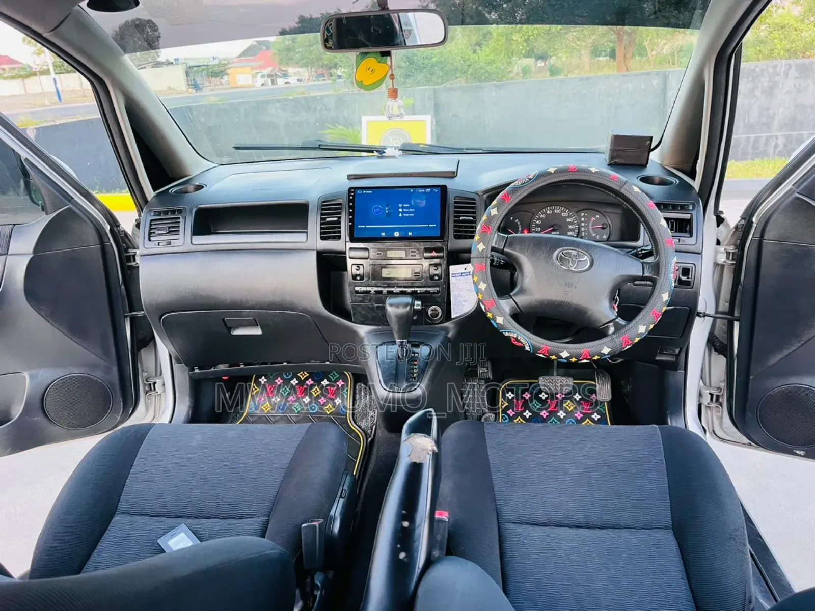Toyota Corolla Spacio 2000 Silver