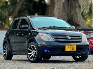 Toyota IST 2005 Blue