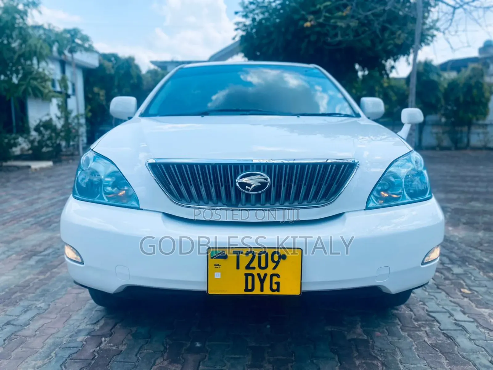 Toyota Harrier 2.4 2005 White