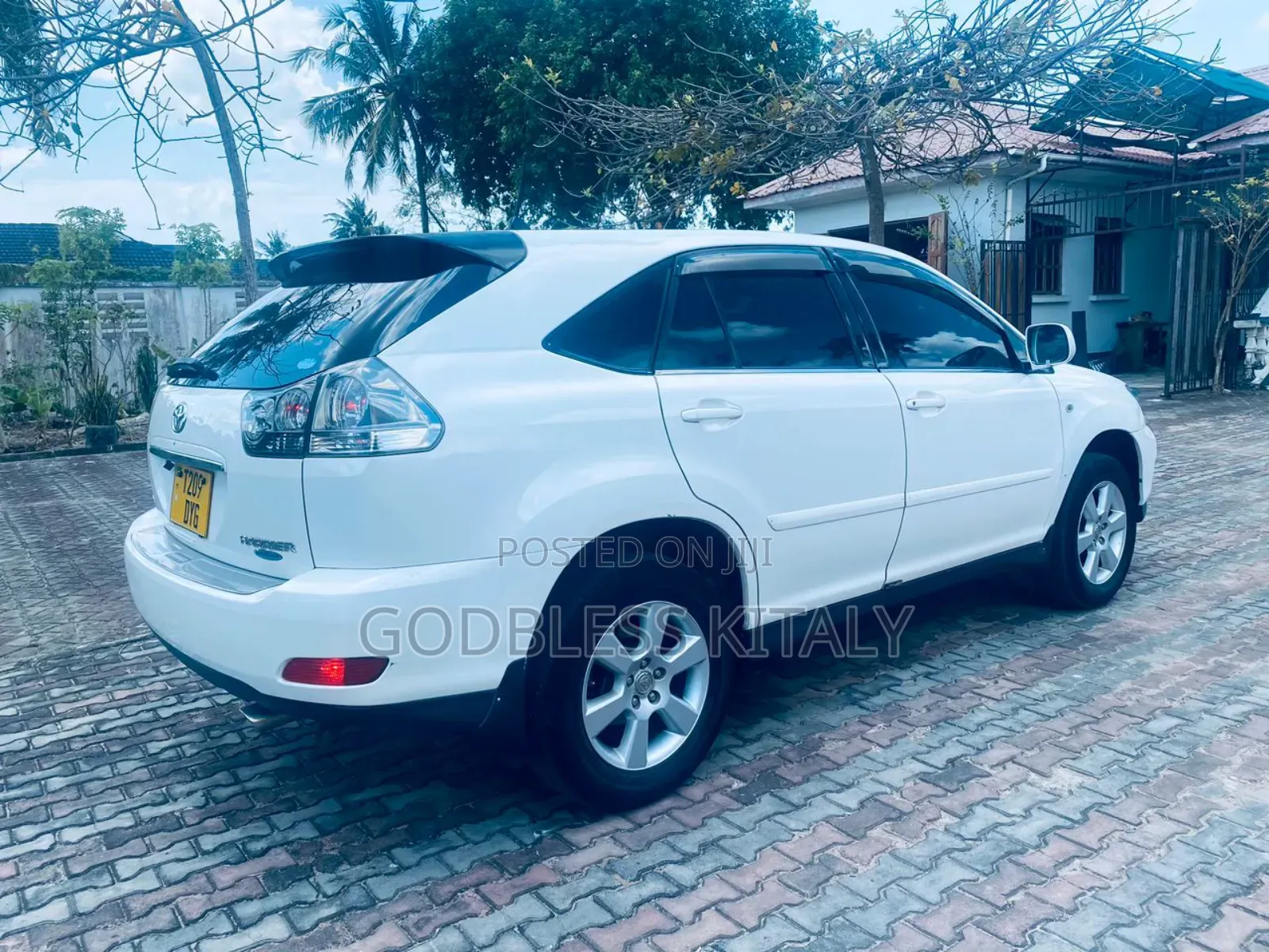 Toyota Harrier 2.4 2005 White