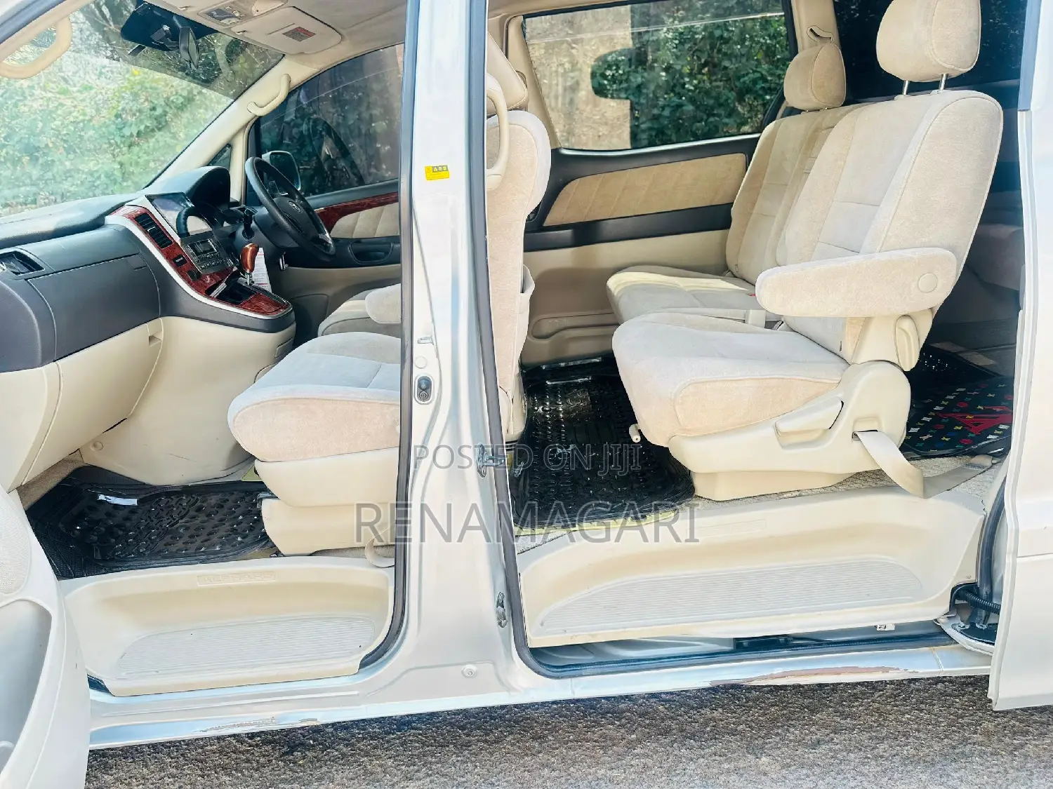 Toyota Alphard 2006 Silver