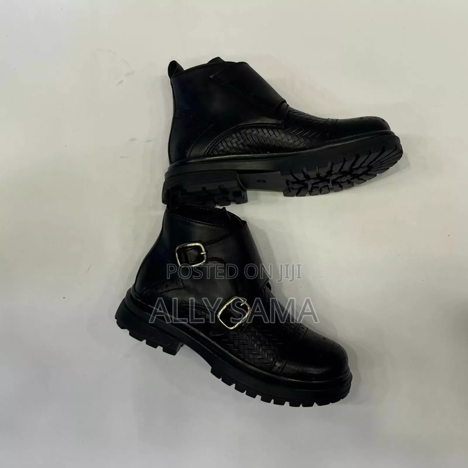 Travolta Boys Clarks Original