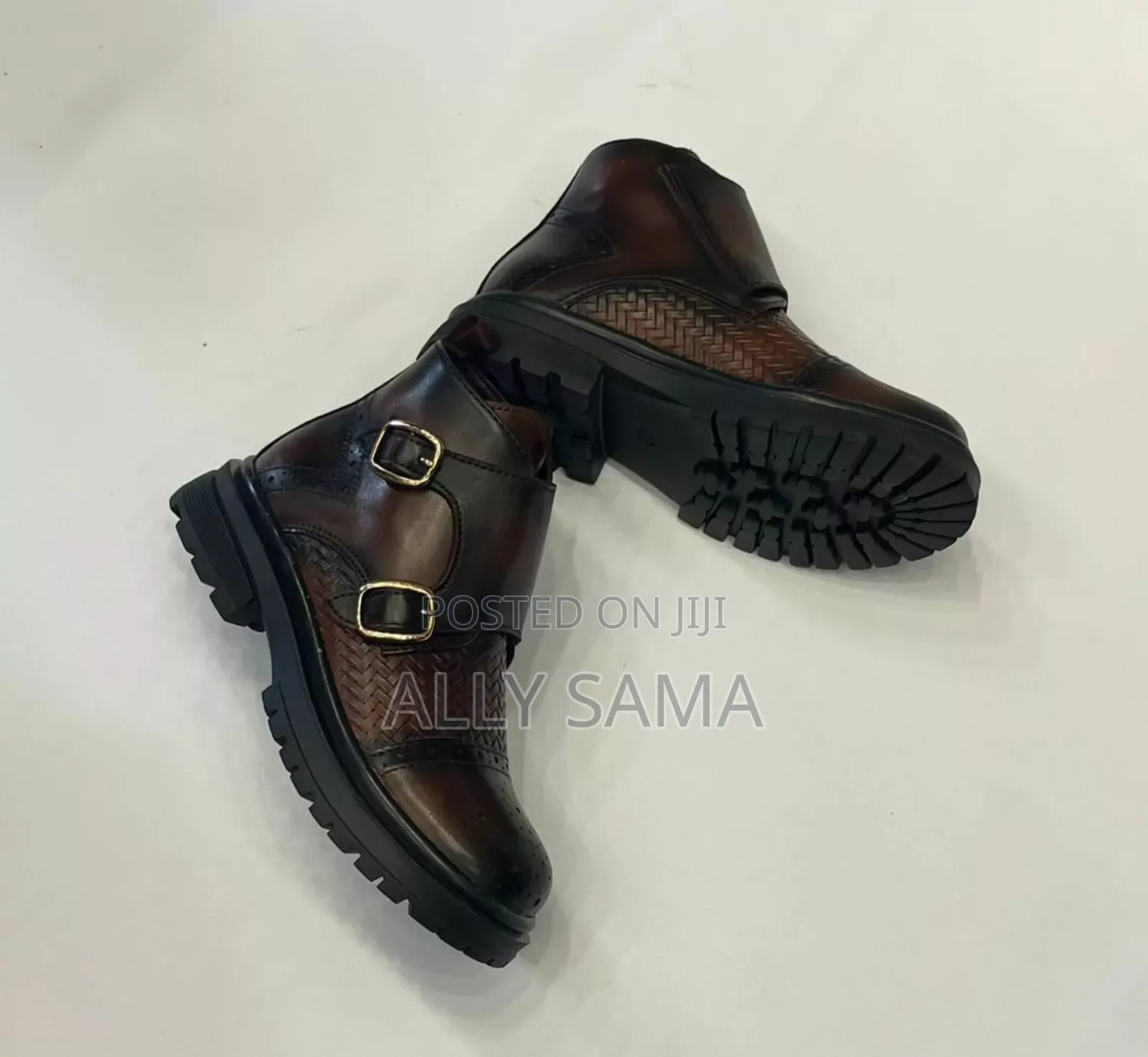 Travolta Boys Clarks Original