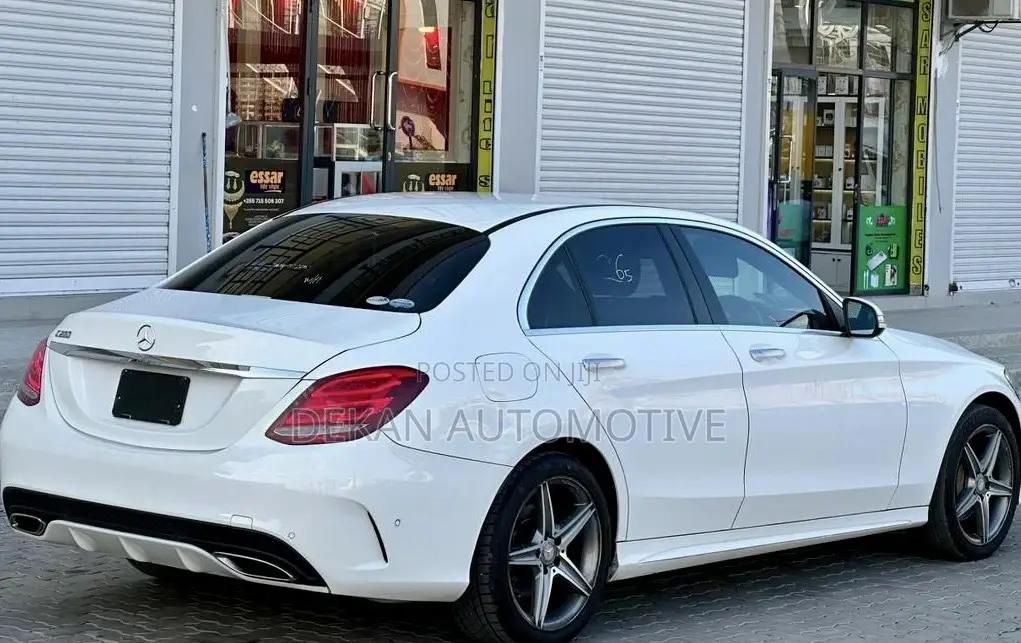 Mercedes-Benz C200 2014 White