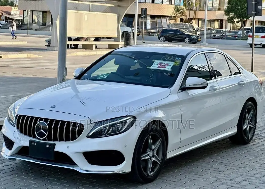 Mercedes-Benz C200 2014 White