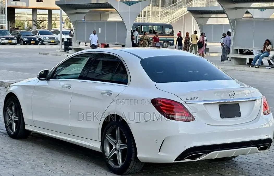 Mercedes-Benz C200 2014 White