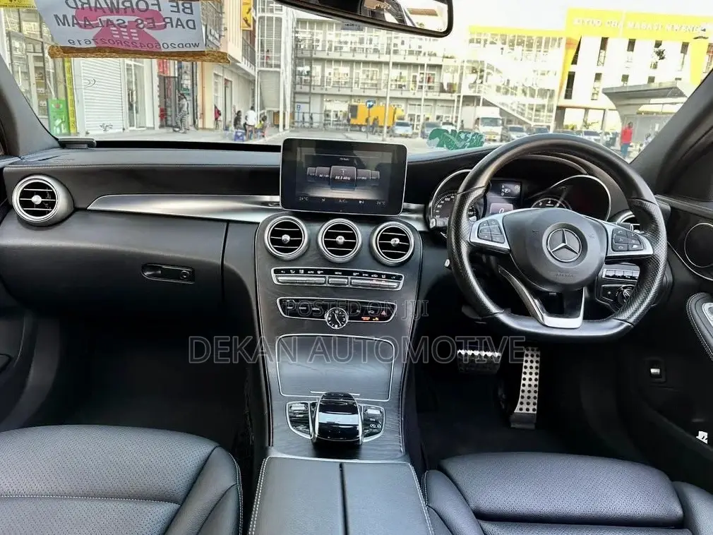 Mercedes-Benz C200 2014 White