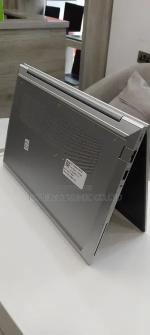 New Laptop HP EliteBook 640 G10 16GB Intel Core I7 SSD 512GB
