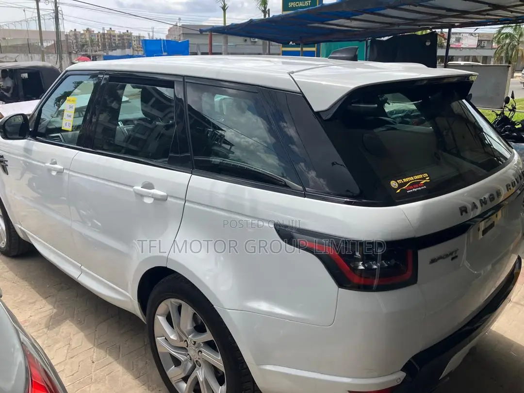 Land Rover Range Rover 2019 White
