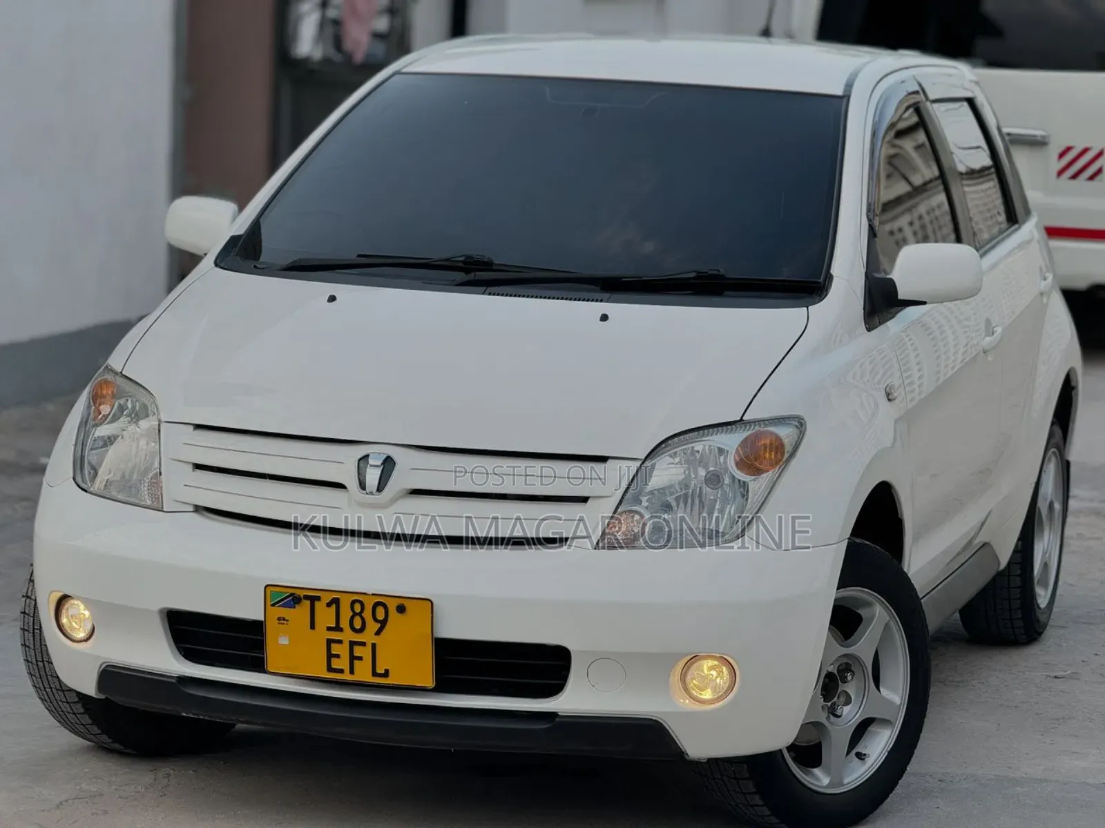 Toyota IST 2004 White