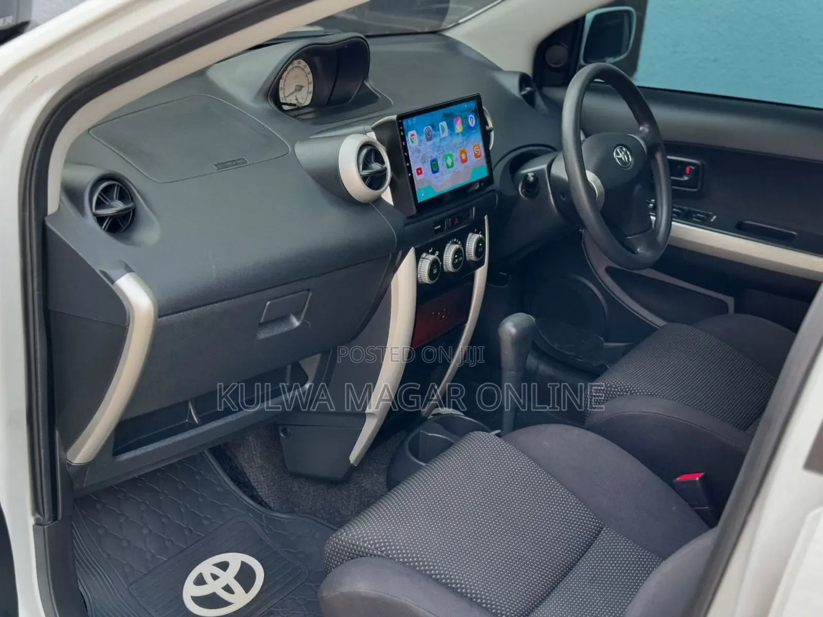 Toyota IST 2004 White