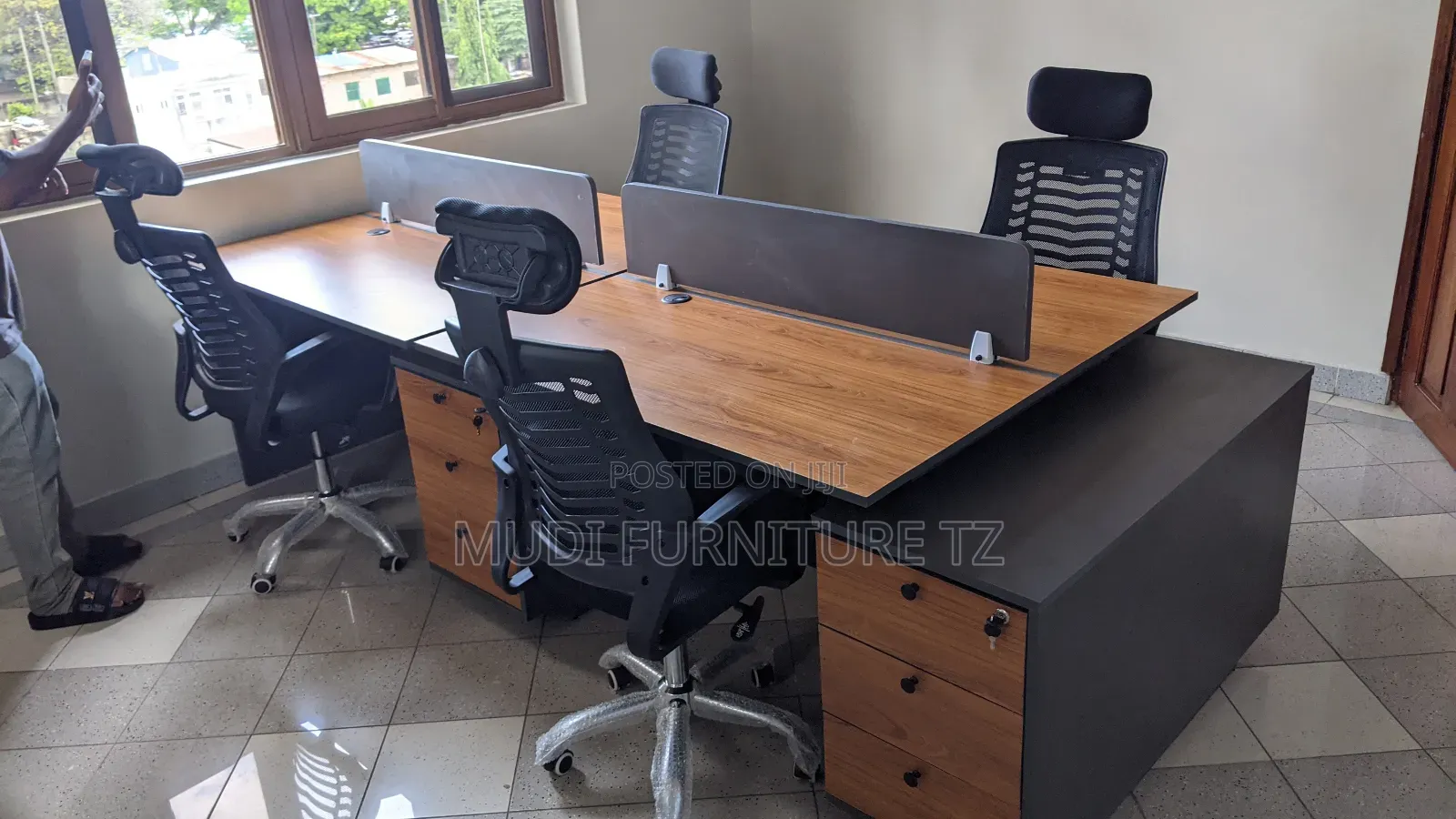 Working Station Ya Watu 4