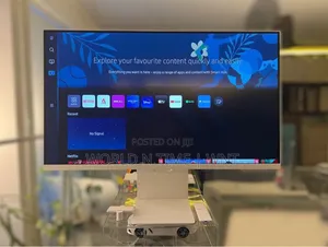 Samsung 32" Smart Monitor M8 M80C