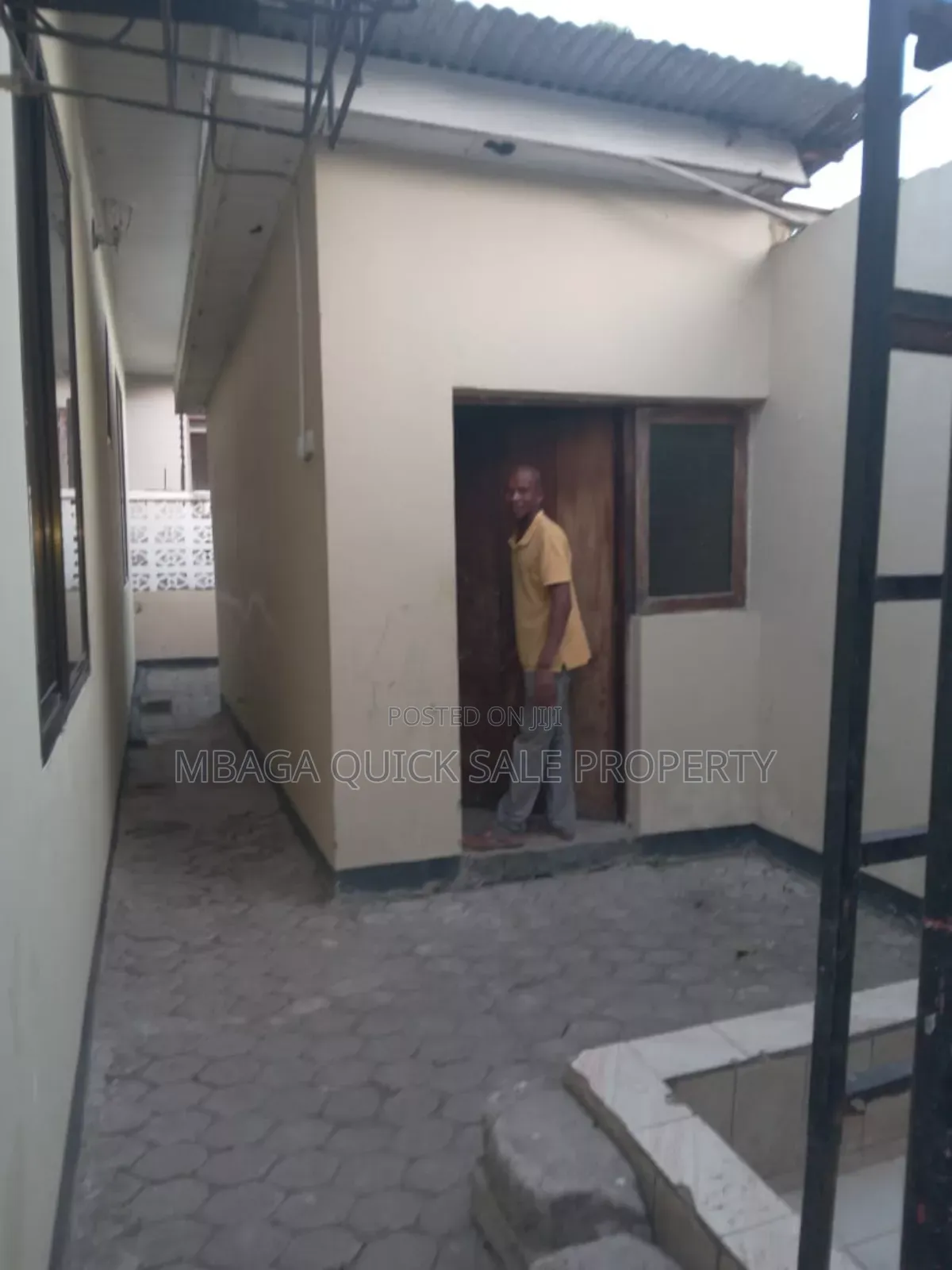 2bdrm Bungalow in Mikochen, Mbezi for rent