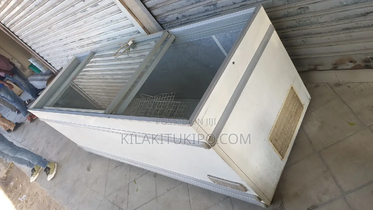Aht Biggest Freezer Net Capacity 900L