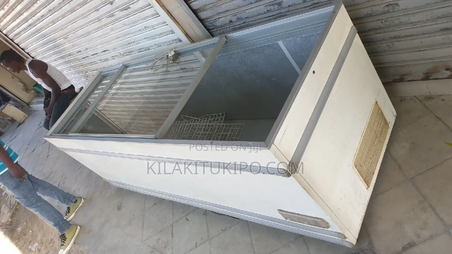Aht Biggest Freezer Net Capacity 900L