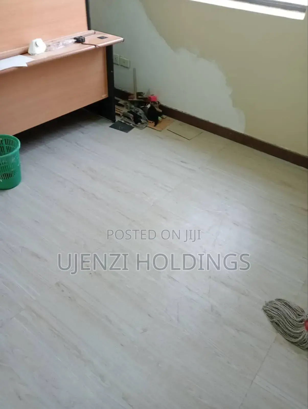Wood Floor of LVT RUBBER- WHITE