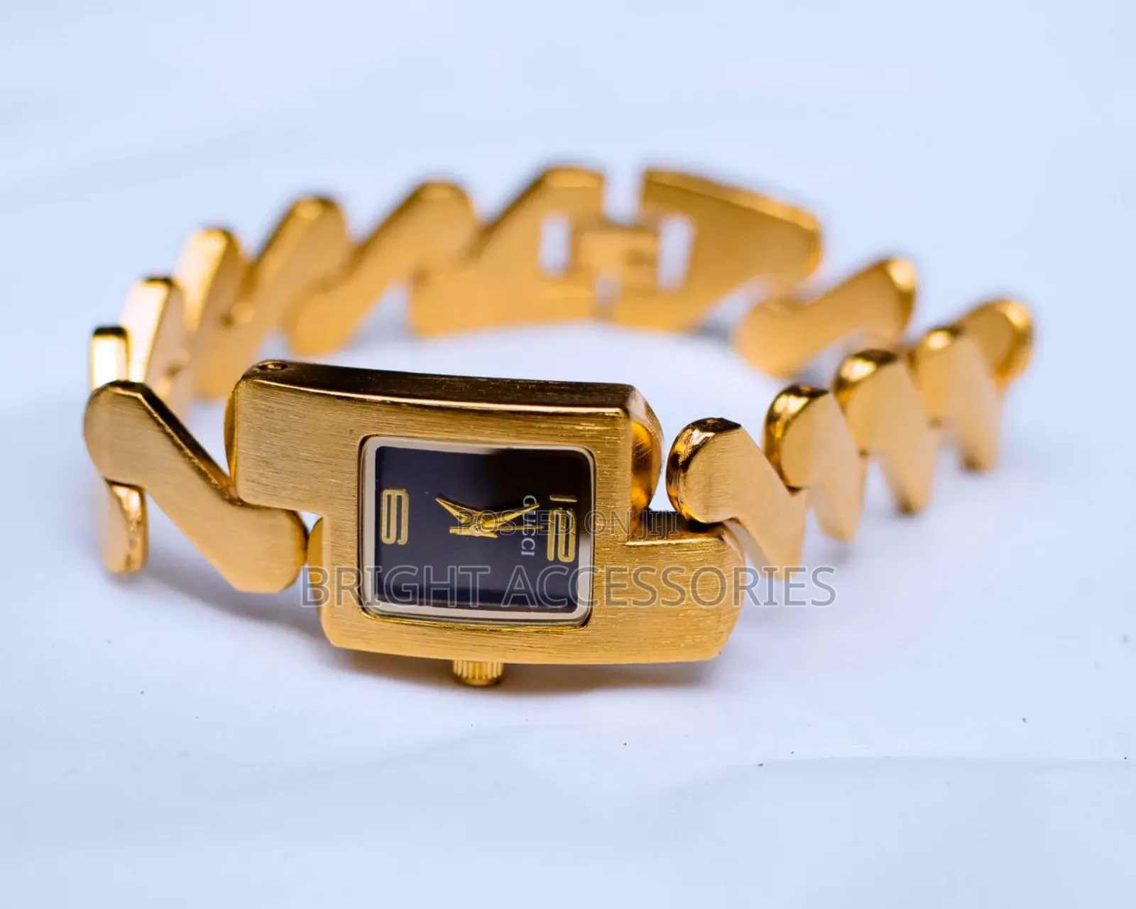 Ladles Watches/ Saa Za Kike