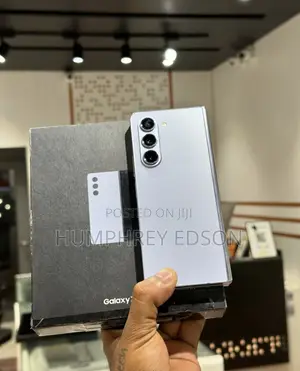 New Samsung Galaxy Z Fold 5 256 GB White