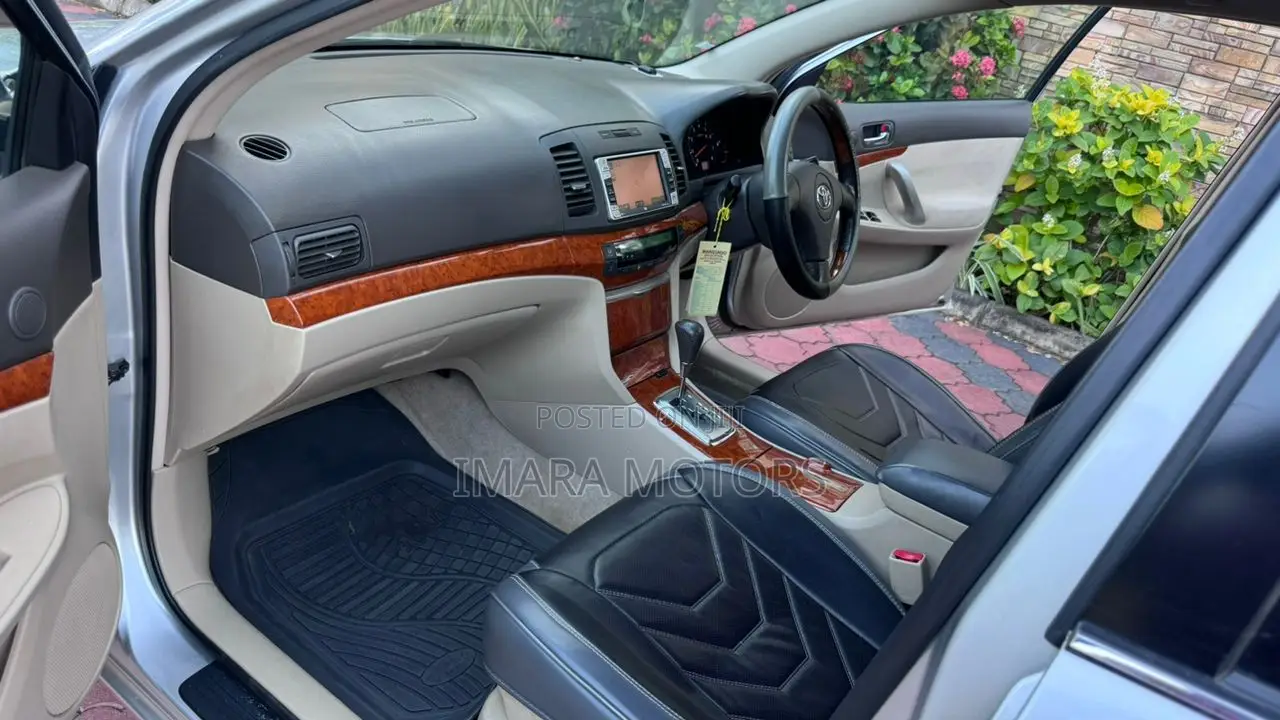 Toyota Premio 2006 Silver