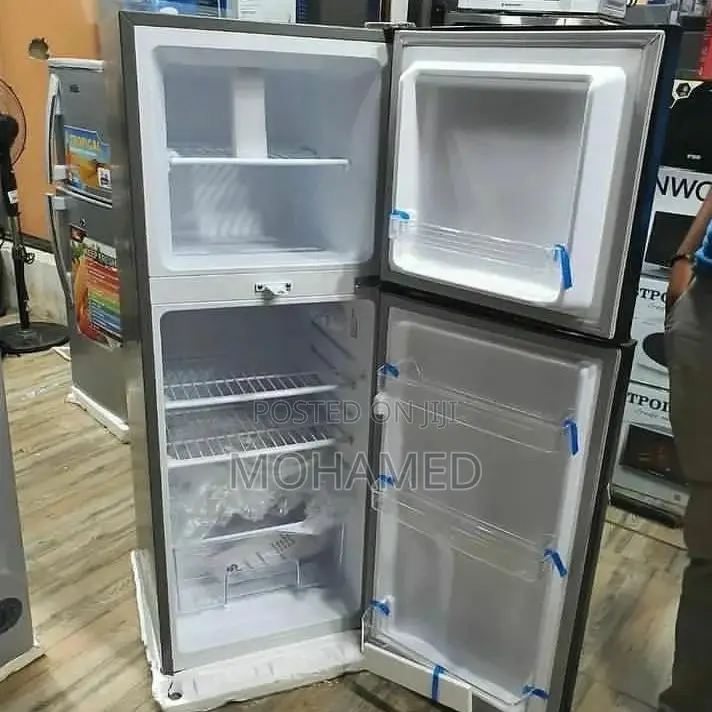 Boss Fridge/Friji Model 145 (180L)