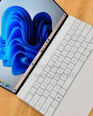 New Laptop Dell XPS 13 8GB Intel Core I5 SSD 512GB