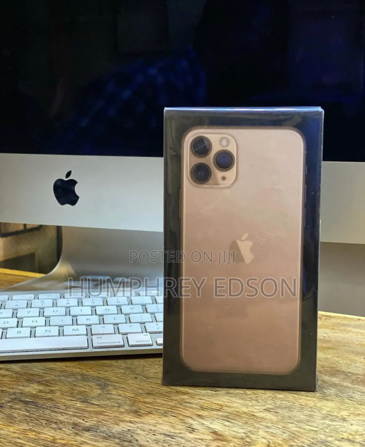 New Apple iPhone 11 Pro Max 256 GB Gold
