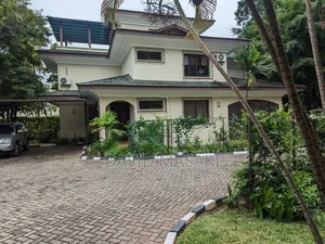 4bdrm Villa in Compound Villas, Oyster Bay for rent