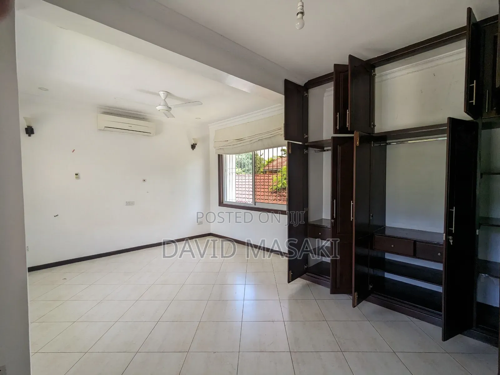4bdrm Villa in Compound Villas, Oyster Bay for rent