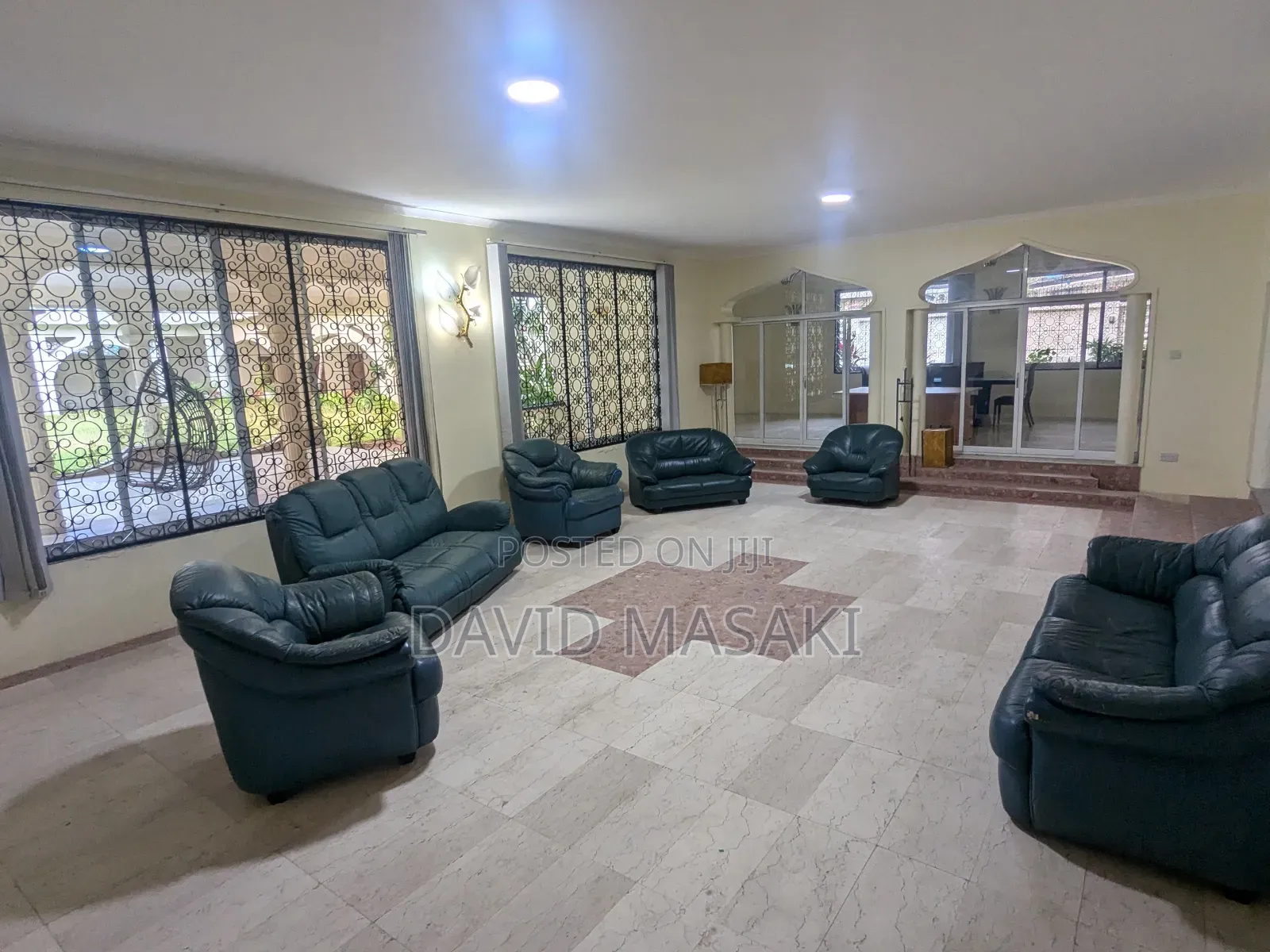 4bdrm Villa in Ada Big Place for rent