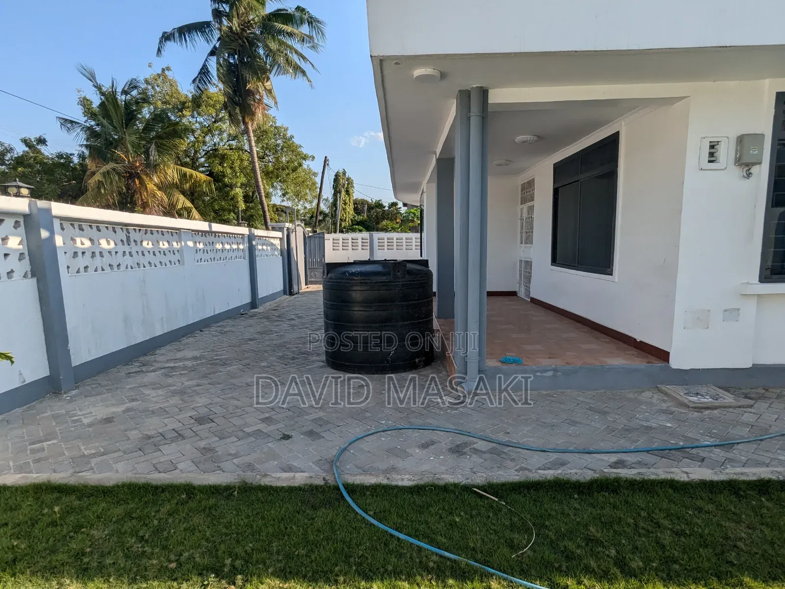 6bdrm Bungalow in Bungalow, Mikocheni for rent